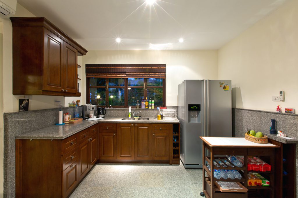 Very Solid 5 Bedroom Bali Style Villa For Sale in Hua Hin (Fully Furnished) - Khao Takiab - photo 15
