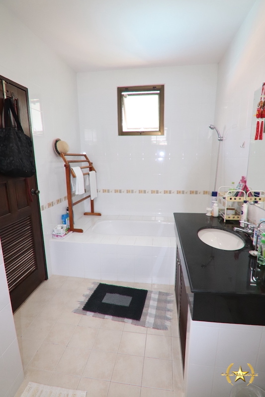 **Price reduced!**  3 Bedroom Pool Villa in Heights 1 Near Hua Hin Centre - Hua Hin - photo 6