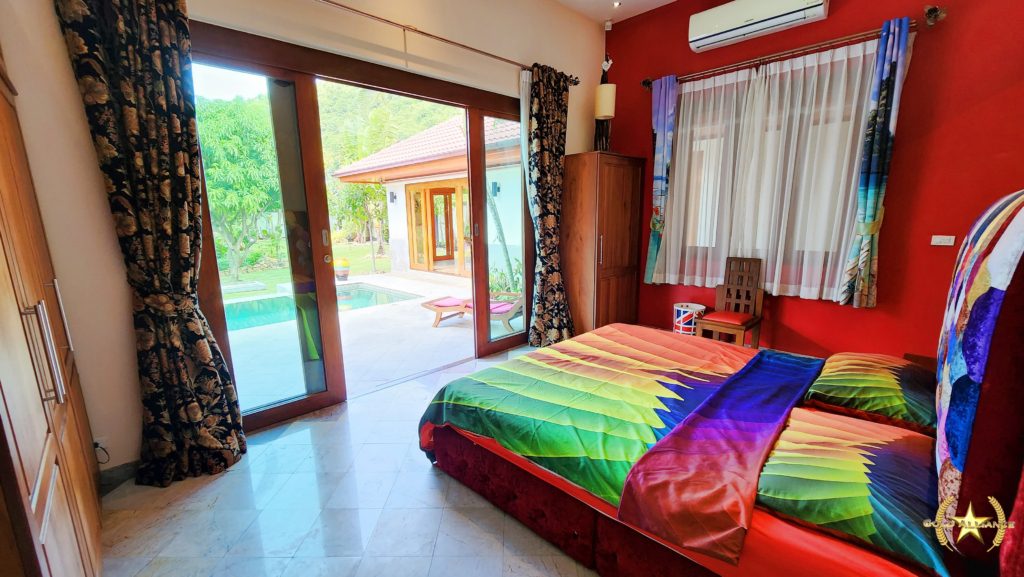 Unique Open-Plan Pool Villa Minutes from Pran Buri’s Best Beach - Hua Hin - photo 6
