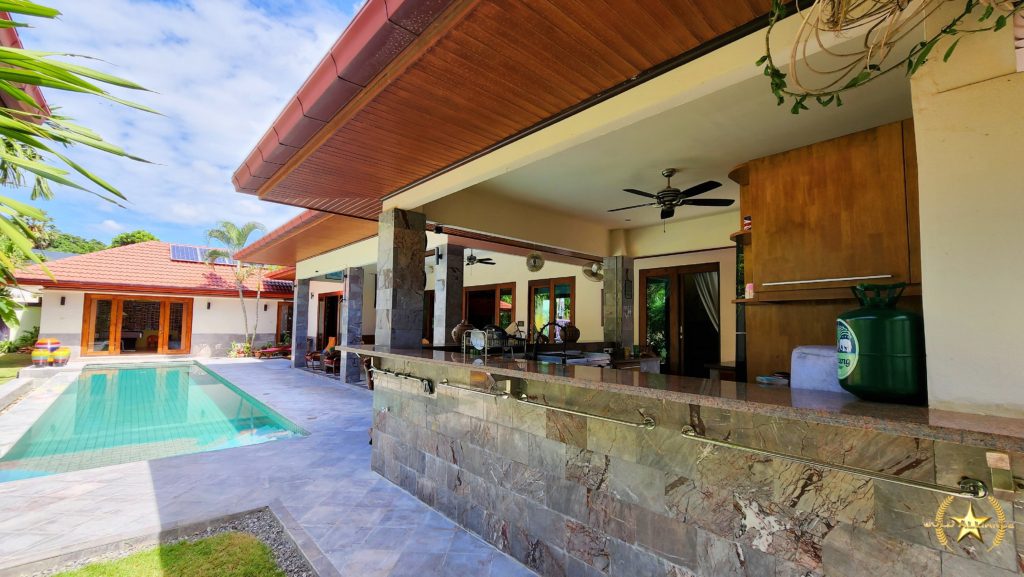 Unique Open-Plan Pool Villa Minutes from Pran Buri’s Best Beach - Hua Hin - photo 2