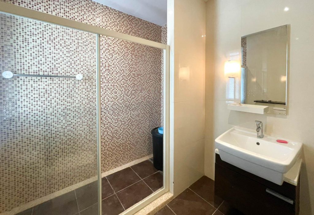 Beautiful 2 Bedroom Beachfront at The Seaside Condominium - Hua Hin - photo 9