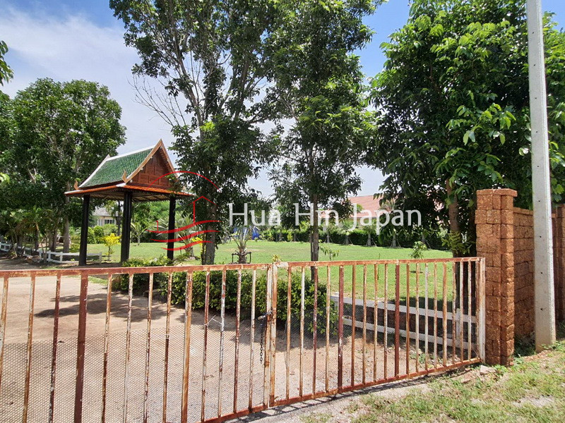 1240 sqm. Land Lakeside view close to Town - Hua Hin - photo 8