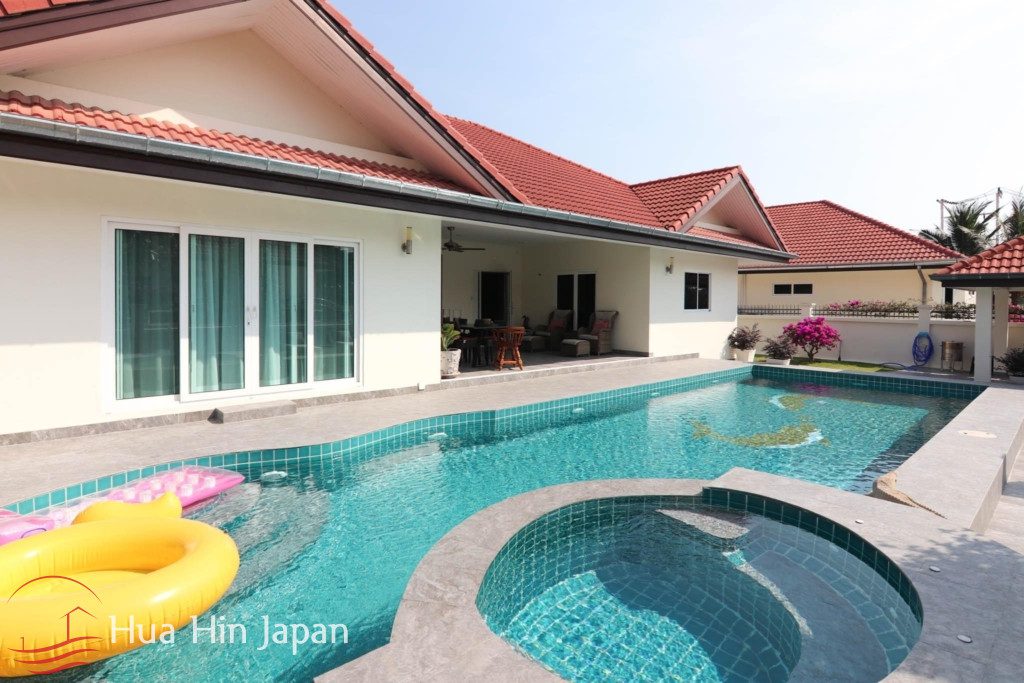 Nice 3 Bedroom Villa with a Large Private Pool for sale in on Soi 6 Hua Hin - Hin Lek Fai, Thailand