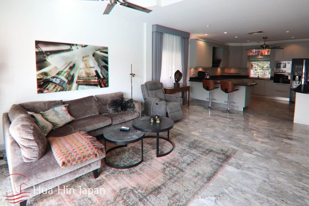 Nice 3 Bedroom Villa with a Large Private Pool  for sale in on Soi 6 Hua Hin - Hin Lek Fai - photo 7