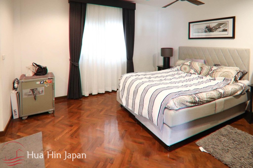 Nice 3 Bedroom Villa with a Large Private Pool  for sale in on Soi 6 Hua Hin - Hin Lek Fai - photo 3