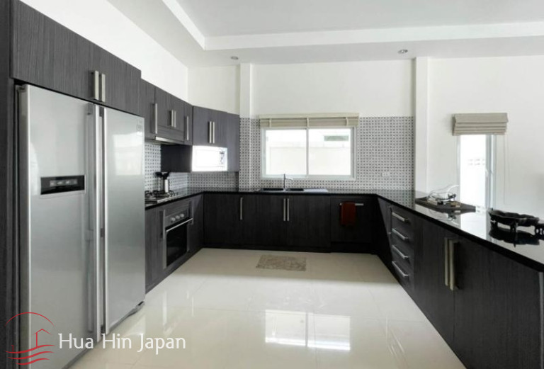 Good Sized 4 Bedroom Pool Villa inside Popular Lees Project off Soi 88 (Completed, Fully Furnished) - Hua Hin - photo 5