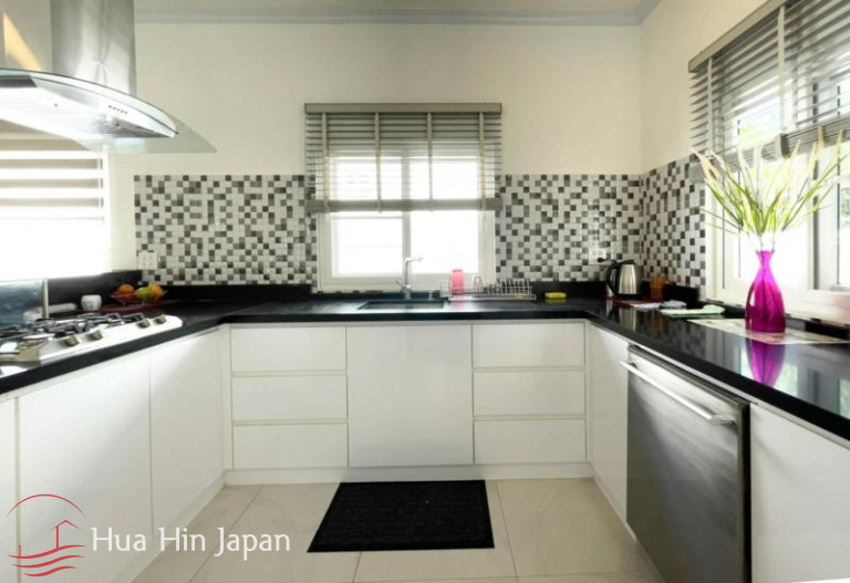 **Price Reduced!** Recently Renovated Quality 4 Bedroom Pool Villa on the way to Black Mountain Golf (fully furnished) - Hua Hin - photo 4