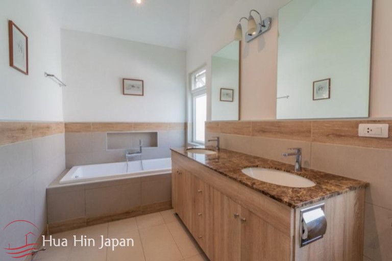 Beautiful 4 Bedroom Pool Villa inside Popular Mali Residence - Hua Hin - photo 4