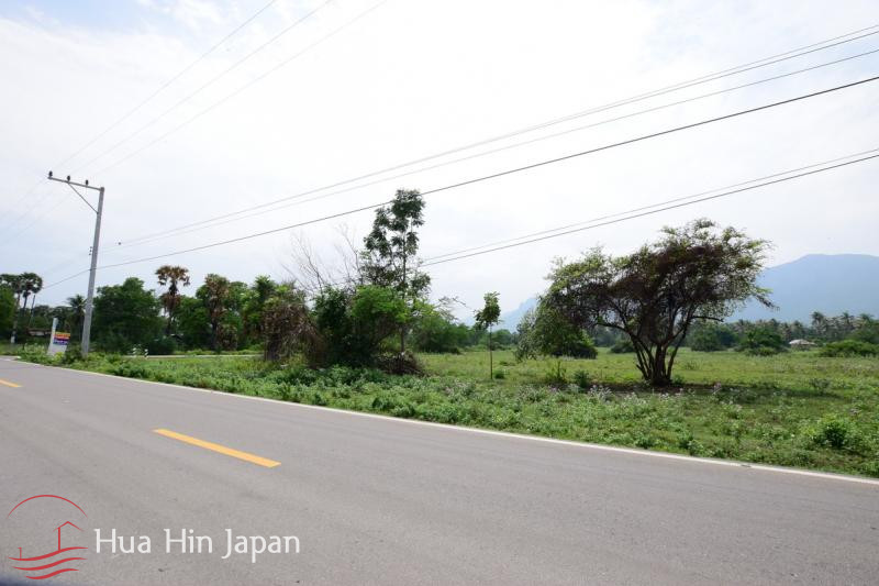 Beachfront Land on Popular Dolphin Bay Beach - Hua Hin, Thailand
