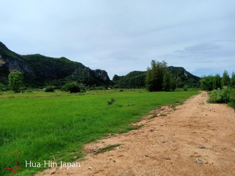 5.5 Rai Land in Samroiyod with Stunning Mountain View - Hua Hin - photo 3