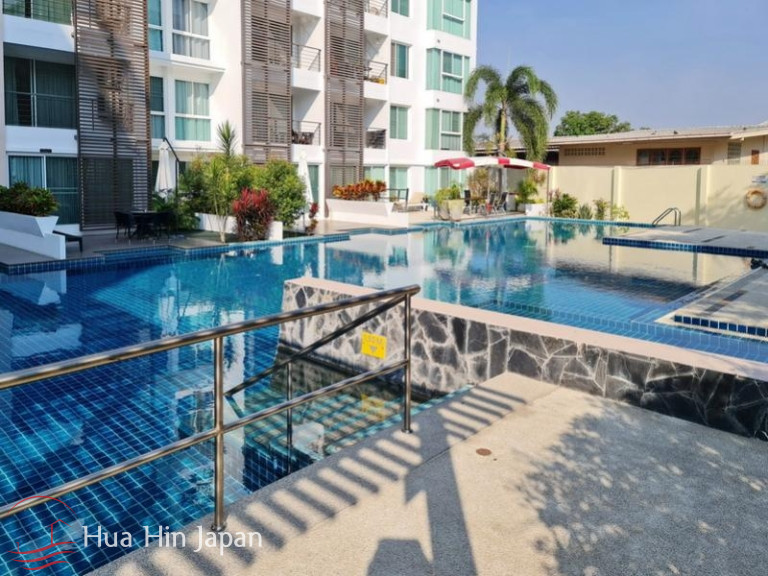 **Huge Price Reduction!** 1 Bedroom Unit on Top Floor of Tira Tiraa in the Heart of Hua Hin Town - Hua Hin - photo 7