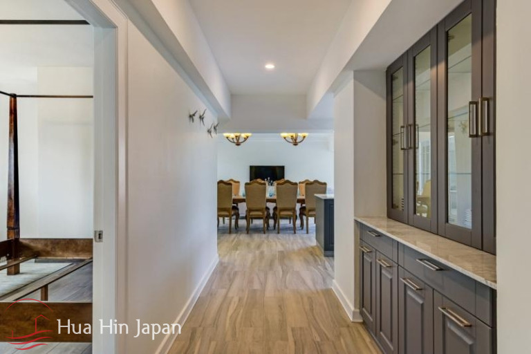 4 Bedroom Unit at Luxurious Beachfront Condominium close to BluPort Shopping Mall - Hua Hin - photo 8