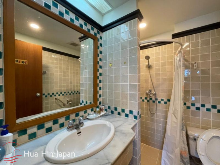 Beautiful 2 Bedroom Unit with Pool View in Popular Beachfront Sansaran Condo near BluPort - Hua Hin - photo 11