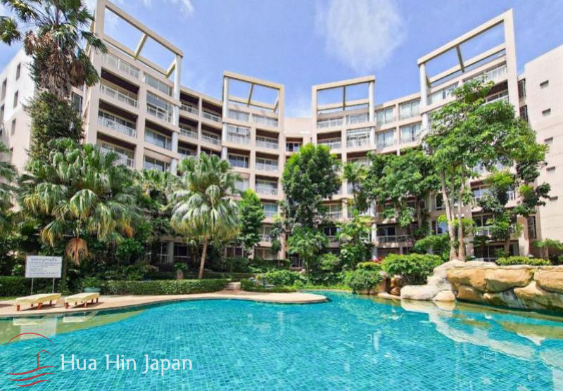 Beautiful 2 Bedroom Unit with Pool View in Popular Beachfront Sansaran Condo near BluPort - Hua Hin, Thailand