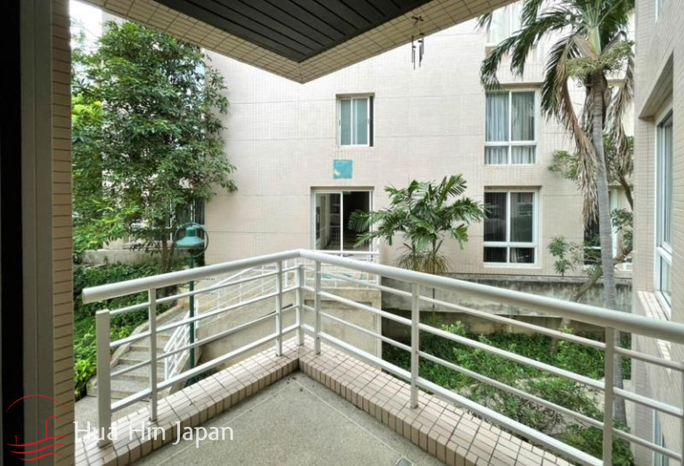 Beautiful 2 Bedroom Unit with Pool View in Popular Beachfront Sansaran Condo near BluPort - Hua Hin - photo 14