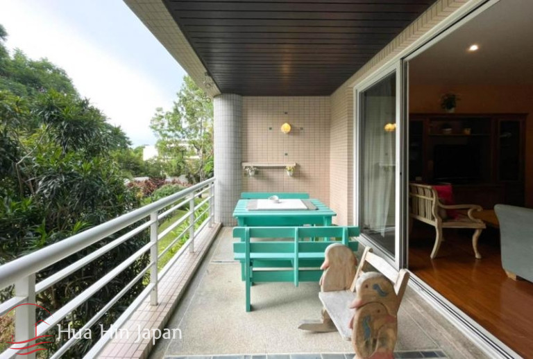 Beautiful 2 Bedroom Unit with Pool View in Popular Beachfront Sansaran Condo near BluPort - Hua Hin - photo 12