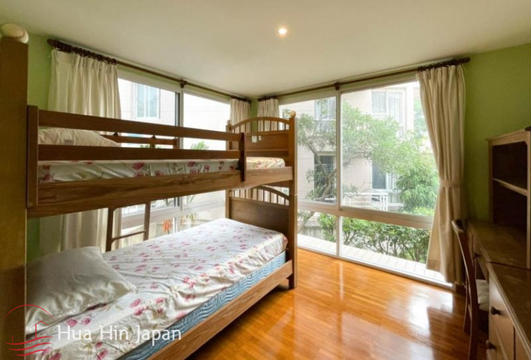 Beautiful 2 Bedroom Unit with Pool View in Popular Beachfront Sansaran Condo near BluPort - Hua Hin - photo 10