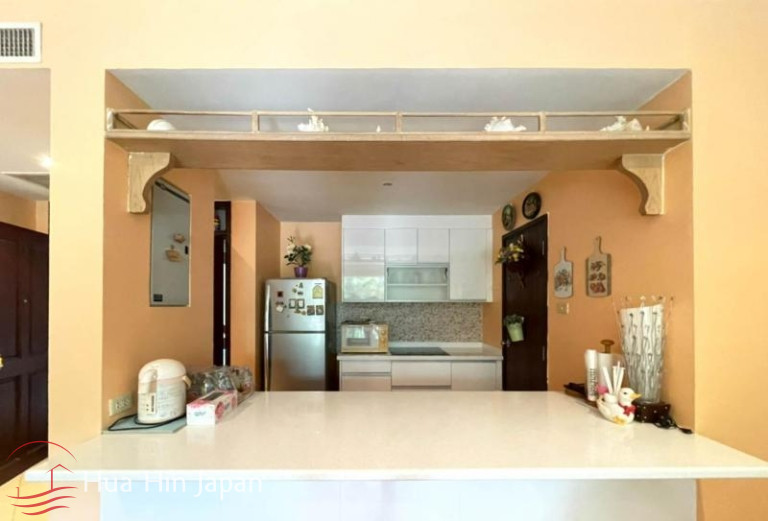 Beautiful 2 Bedroom Unit with Pool View in Popular Beachfront Sansaran Condo near BluPort - Hua Hin - photo 2