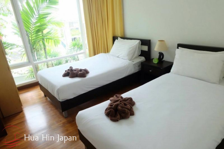 Nice Pool View 2 Bedroom Unit inside San Ploen Beachfront Condominium in Downtown Hua Hin - Hua Hin - photo 10