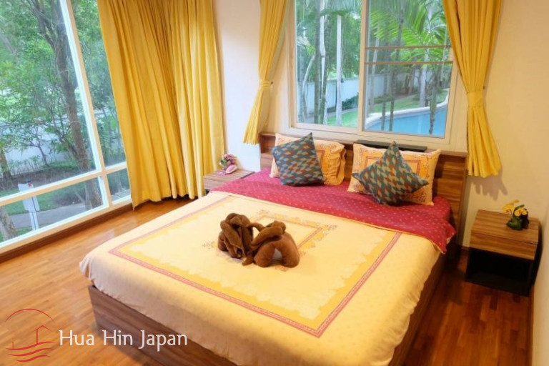 Nice Pool View 2 Bedroom Unit inside San Ploen Beachfront Condominium in Downtown Hua Hin - Hua Hin - photo 8