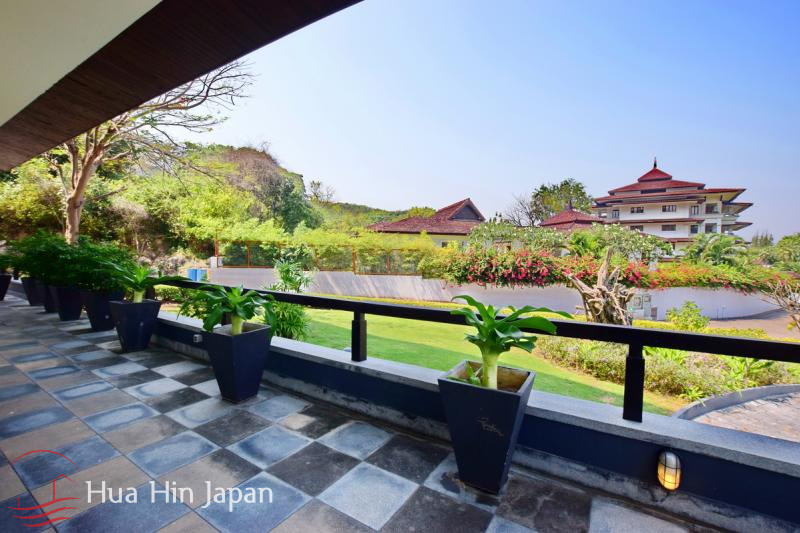 Large 3 Bedroom Apartment with Top Quality Finishings - Khao Takiab, Thailand