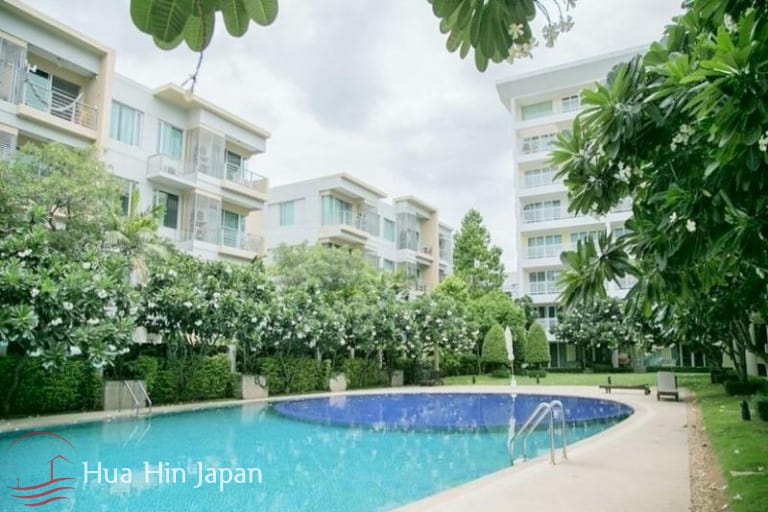 Beautiful 2 Bedroom Beachfront Condominium with Sea and Pool View within walking distance to Market Village and Bluport - Hua Hin - photo 9