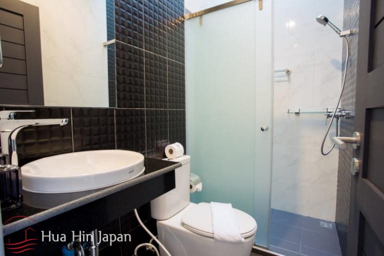 Uniquely Designed Luxurious Lake Front Villa Project near Pineapple Valley Golf - Hua Hin - photo 12