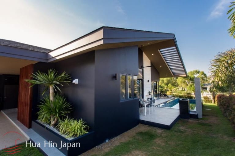 Uniquely Designed Luxurious Lake Front Villa Project near Pineapple Valley Golf - Hua Hin - photo 10