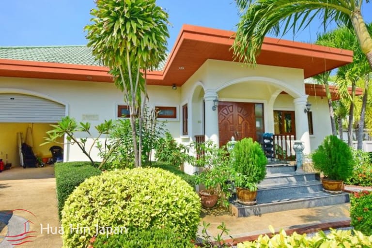 A Large 3 Bedroom Pool Villa with Beautiful Tropical Garden near Khao Tao Beach - Khao Tao - photo 10
