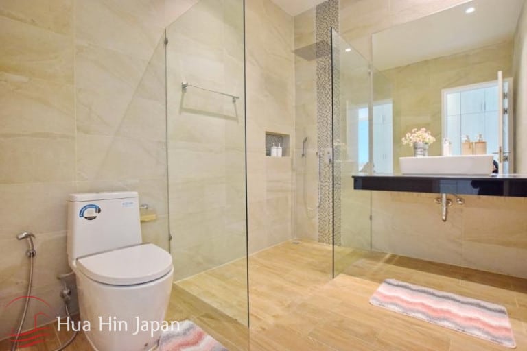 A Large Quality 3 Bedroom Pool Villa by Reputable Developer off Soi 112 for Sale (Off plan & under construction) - Hua Hin - photo 12