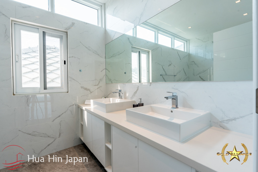 Luxurious 3 Bedroom Pool Villa on Black Mountain Golf Course (East Course, 2 x Membership included) - Hin Lek Fai - photo 10