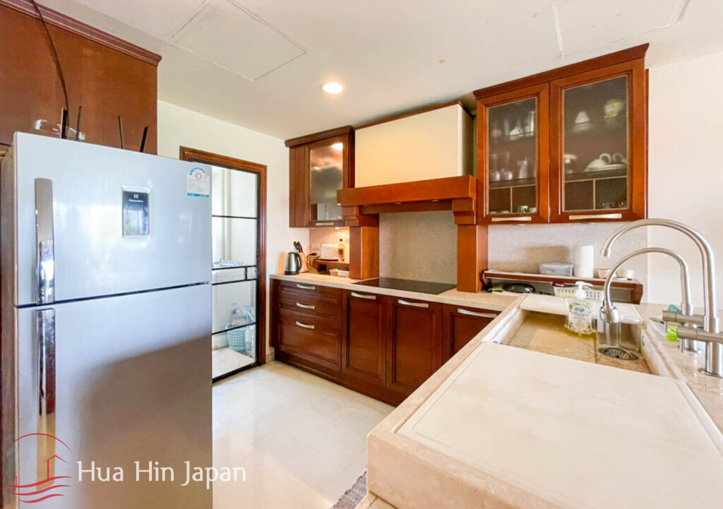 A Large 3 Bedroom Unit with Panoramic Sea View at Santipura Beachfront Condominium for Sale in Hua Hin (Furnished) - Khao Tao - photo 15