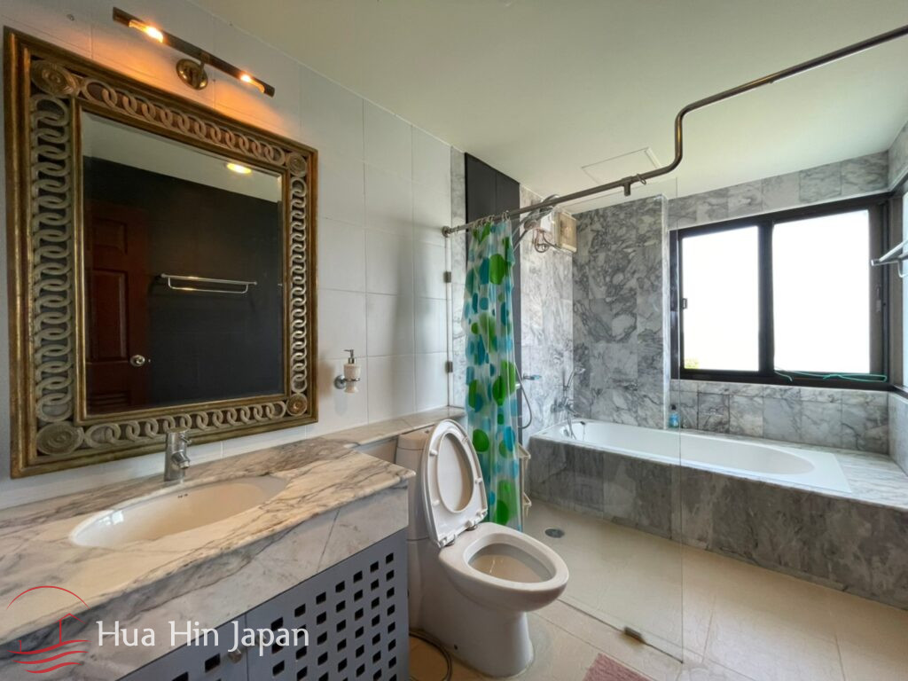 A Large 3 Bedroom Unit with Panoramic Sea View at Santipura Beachfront Condominium for Sale in Hua Hin (Furnished) - Khao Tao - photo 9