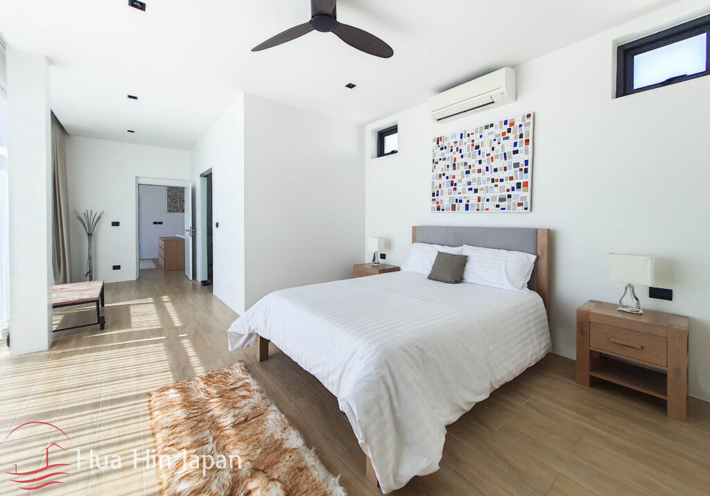 Contemporary Design Villa inside Resort/Residential Property Almost Next to Banyan Golf (Completed, furnished) - Hua Hin - photo 13