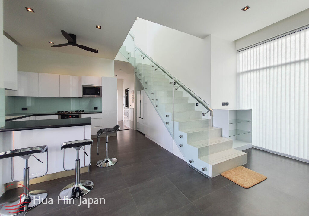 Contemporary Design Villa inside Resort/Residential Property Almost Next to Banyan Golf (Completed, furnished) - Hua Hin - photo 3