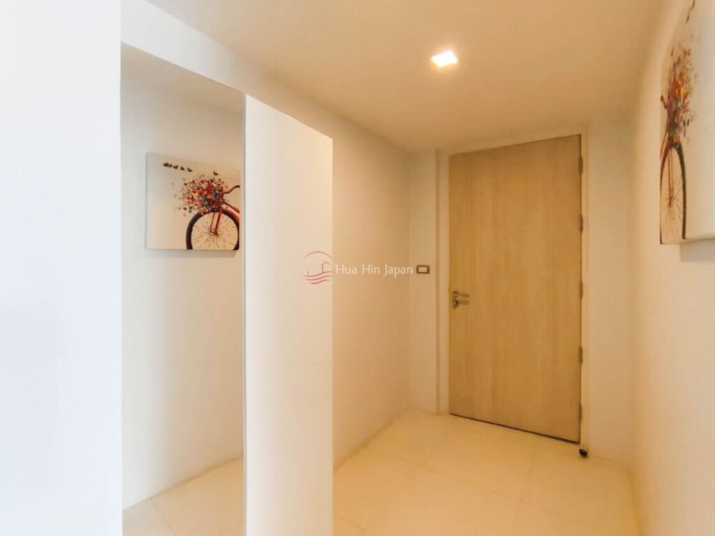 Rare Dual-View Corner Suite: 3BR Beachfront Living with Sea &amp; Golf Course Panoramas for Sale in Hua Hin - Khao Takiab - photo 7