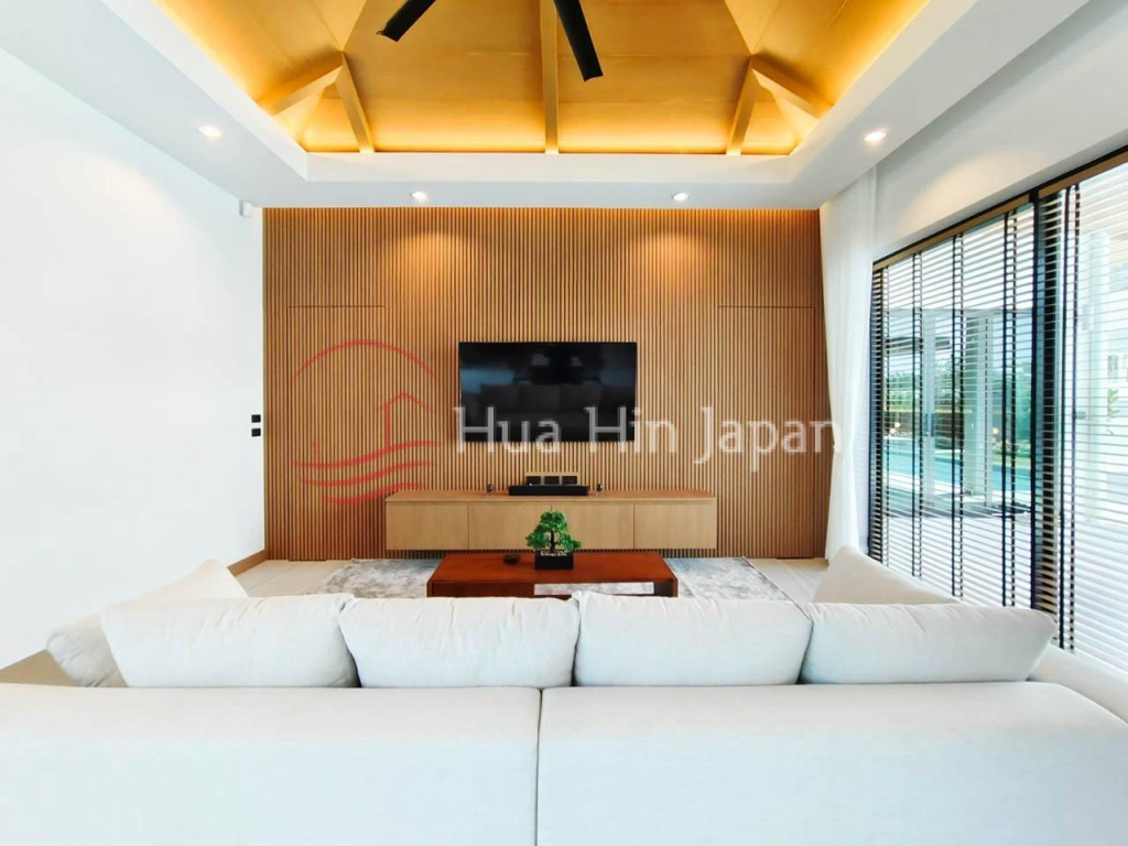 Price Reduced!  Newly Completed Executive Villa near Pineapple Valley Golf in Hua Hin by Award Winning Developer for Sale - Khao Takiab - photo 14