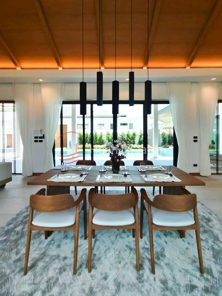 Price Reduced!  Newly Completed Executive Villa near Pineapple Valley Golf in Hua Hin by Award Winning Developer for Sale - Khao Takiab - photo 9