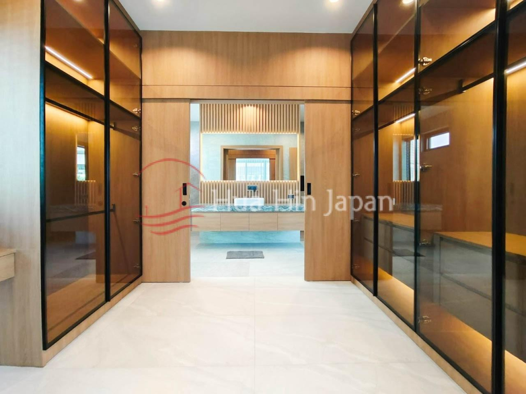 Price Reduced!  Newly Completed Executive Villa near Pineapple Valley Golf in Hua Hin by Award Winning Developer for Sale - Khao Takiab - photo 3