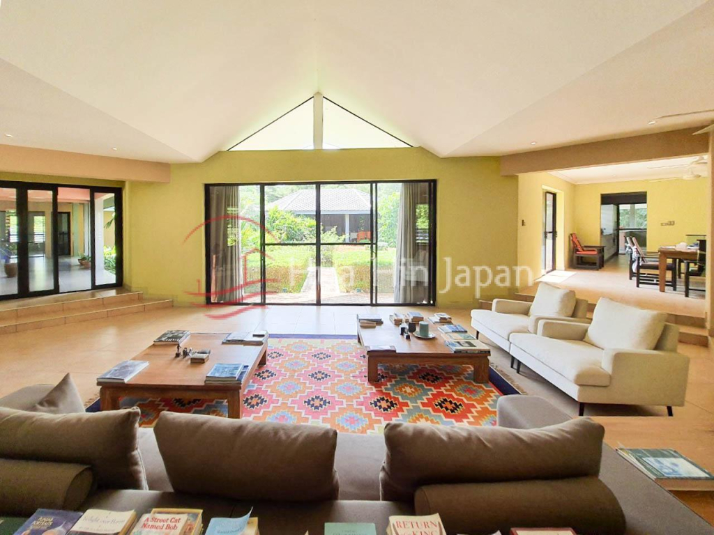 Very Private, Energy Saving 7 Bedroom Villa on 2 Rai Land inside Springfield Golf Course - Hua Hin - photo 2