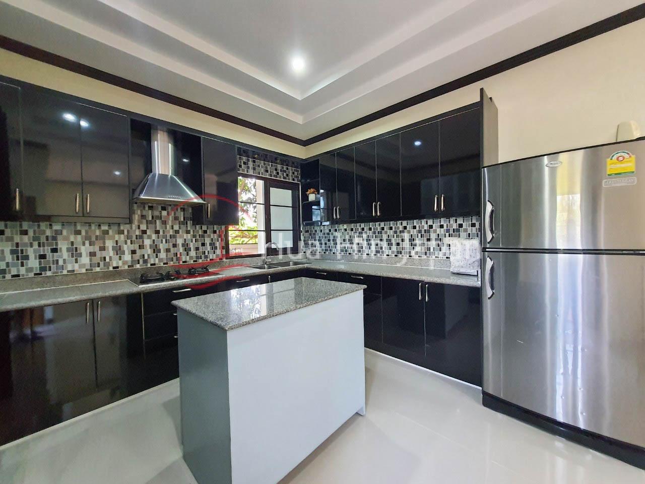 4 Bed 3 Bath Luxury Pool Villa with Private Garden in Hua Hin(Completed) - Hua Hin - photo 6