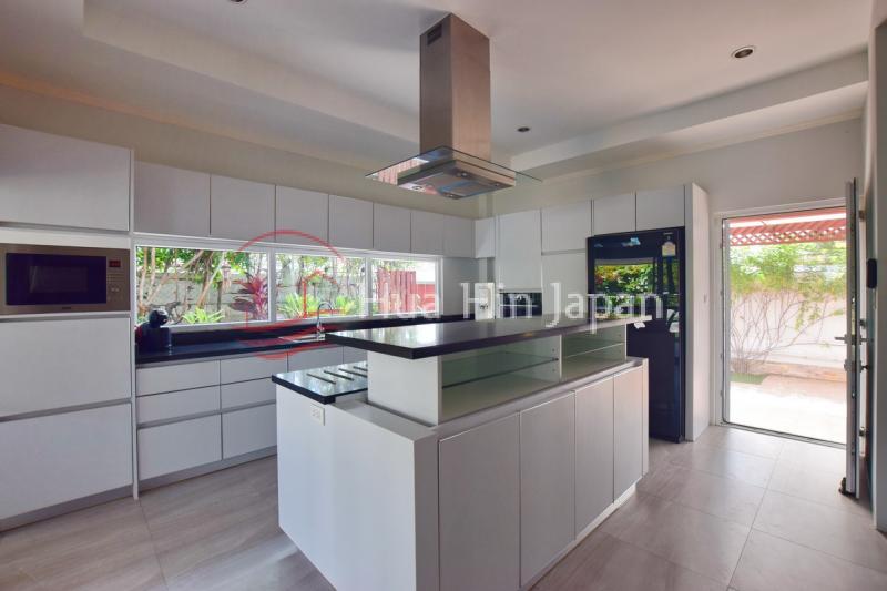 Great Location!  Spacious 3 Bed Pool Villa in Avenue 88 Project for Sale, Close to Hua Hin Town Centre - Hua Hin - photo 14