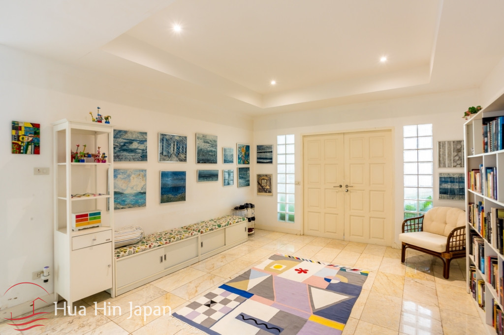 Location, Location, Location!  A Large 5 BDRM Beach House Only A Few Hundred Meter From The Beach - Hin Lek Fai - photo 13