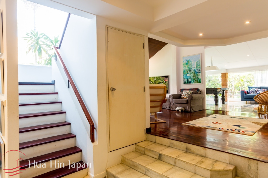 Location, Location, Location!  A Large 5 BDRM Beach House Only A Few Hundred Meter From The Beach - Hin Lek Fai - photo 10