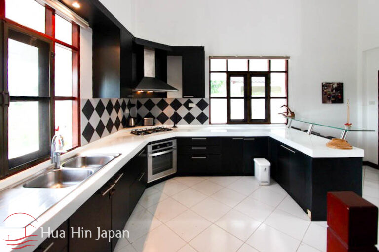 Cozy 3 Bedroom Pool Villa only 1 km from Pak Nam Pran Beach Area (Completed, Furnished) - Pranburi - photo 15