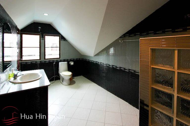 Cozy 3 Bedroom Pool Villa only 1 km from Pak Nam Pran Beach Area (Completed, Furnished) - Pranburi - photo 5