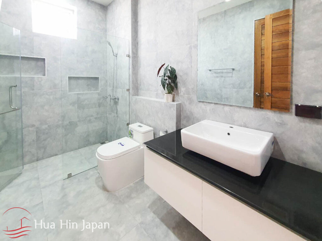New 3 Bedroom Luxury Pool Villas in Soi 88, Close to Downtown Hua Hin (Completed & Semi-Completed) - Hin Lek Fai - photo 9