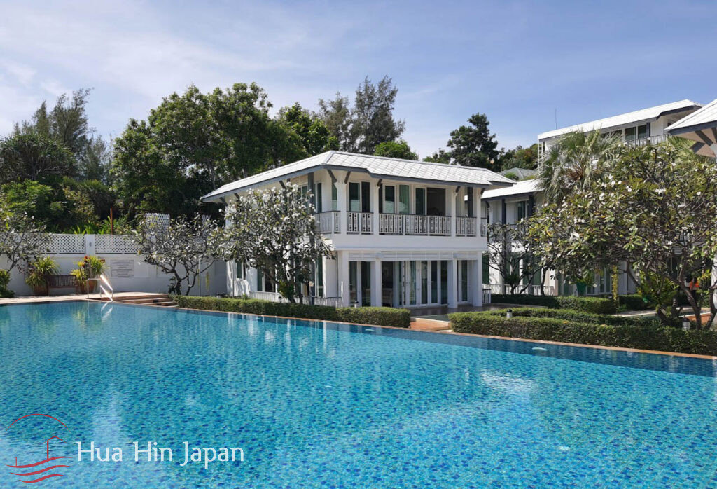 Absolute Beachfront 4 Bedroom Villa in the Centre of Khao Takiab - Khao Takiab, Thailand