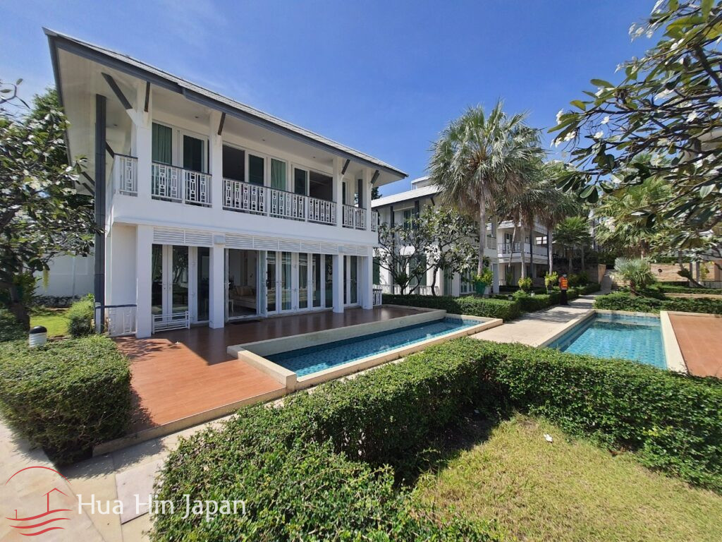 Absolute Beachfront 4 Bedroom Villa in the Centre of Khao Takiab - Khao Takiab - photo 15