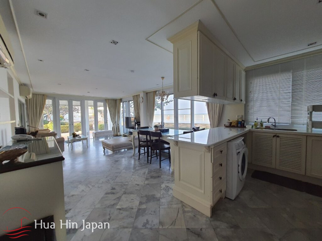 Absolute Beachfront 4 Bedroom Villa in the Centre of Khao Takiab - Khao Takiab - photo 13